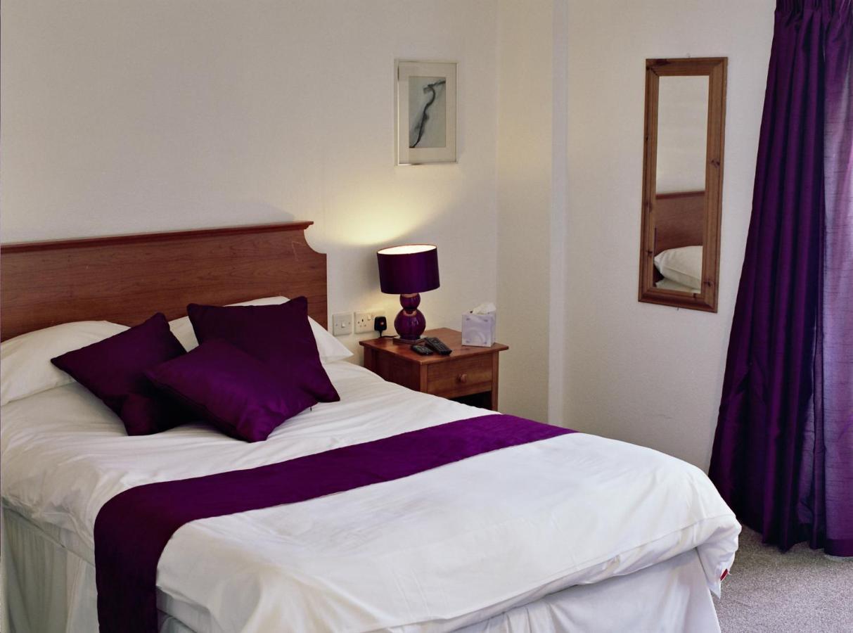 The Spread Eagle Hotel Jedburgh Room photo